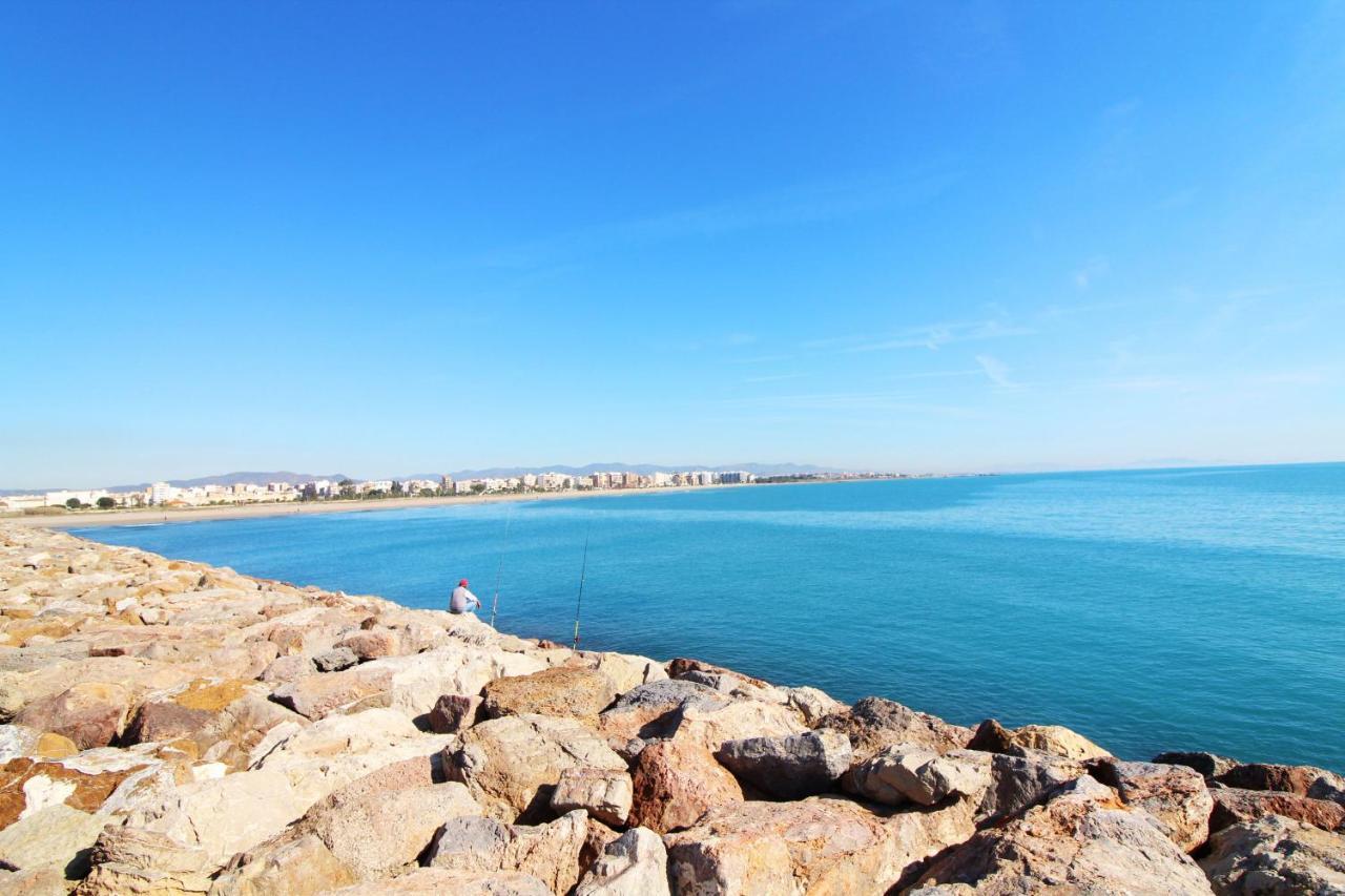 Global Properties, Estudio Para Parejas En La Playa Del Пуэтро-де-Сагунто Экстерьер фото